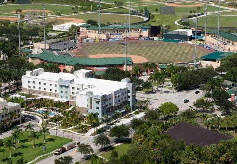 Courtyard By Marriott Palm Beach Jupiter Exterior photo