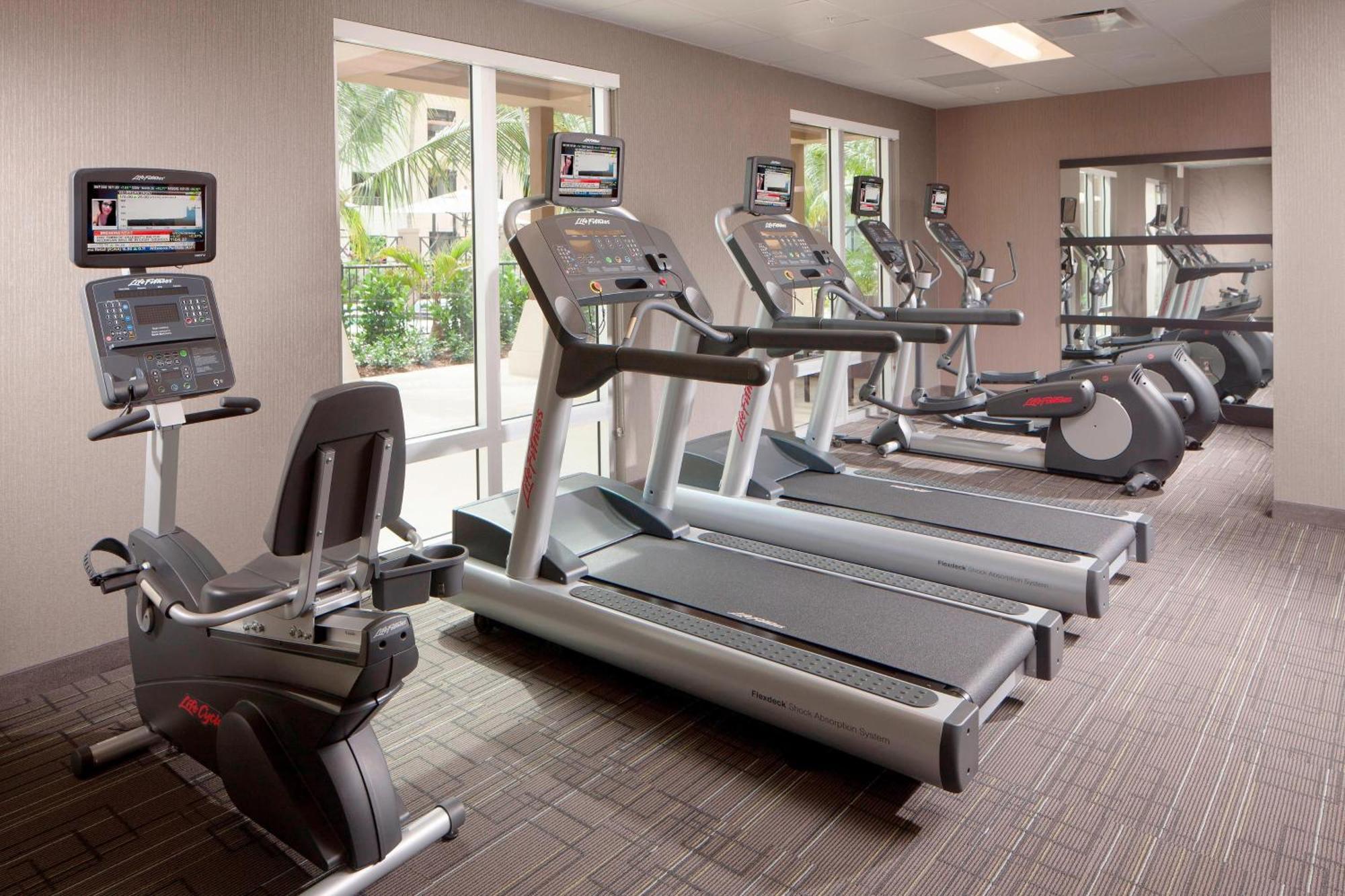 Courtyard By Marriott Palm Beach Jupiter Exterior photo