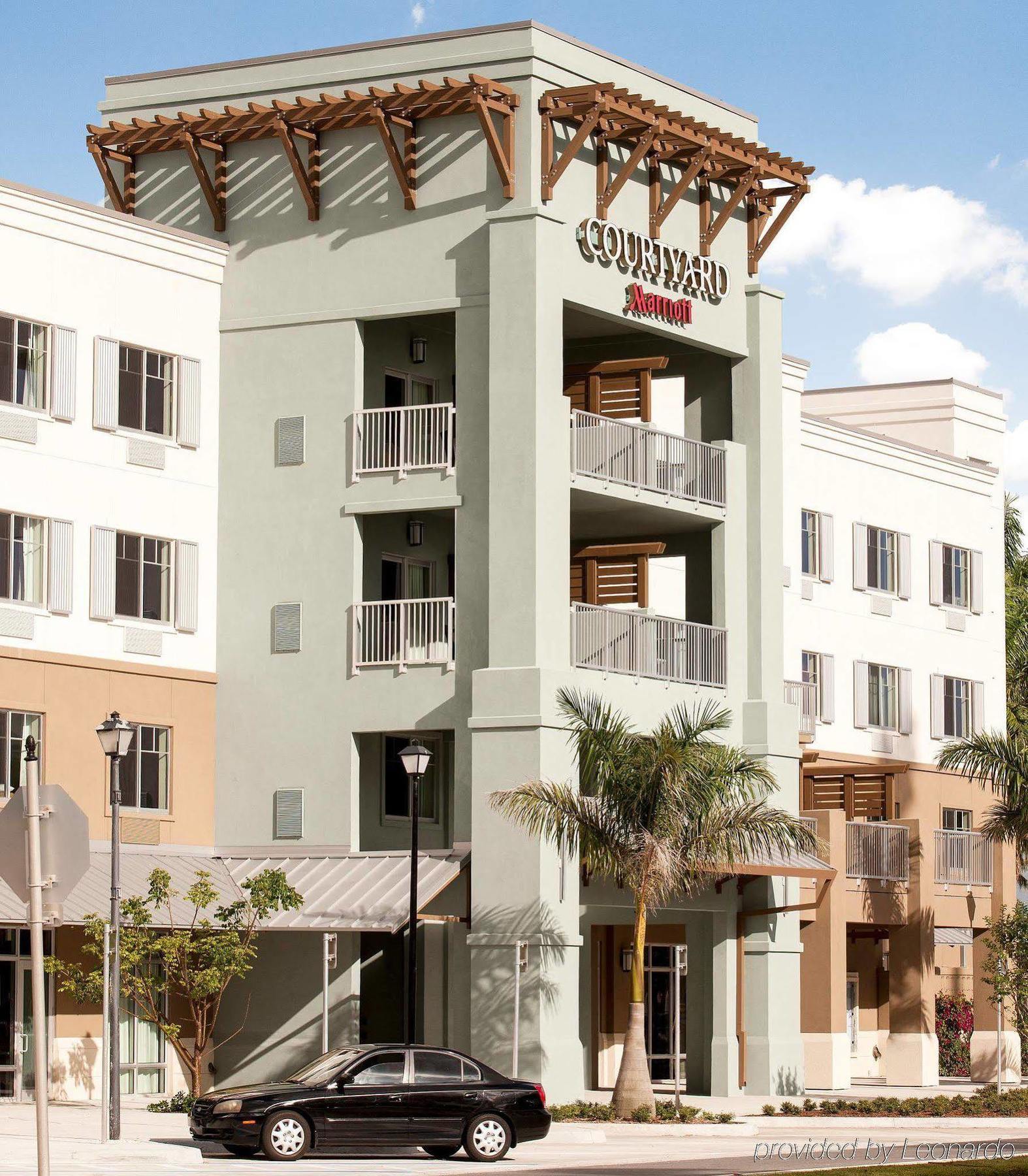 Courtyard By Marriott Palm Beach Jupiter Exterior photo